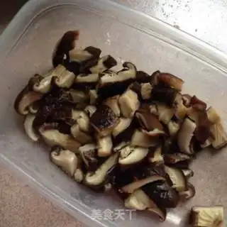 Make A flower mushroom bun step 1