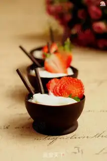 Make Chocolate yogurt bowl step 8