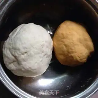 Make A flower mushroom bun step 7