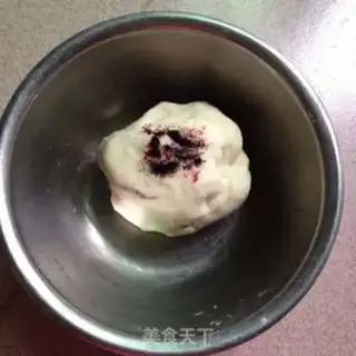 Make A flower mushroom bun step 8