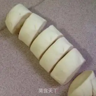 Make A flower mushroom bun step 10