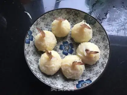 Make Potato phoenix shrimp ball step 4