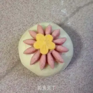 Make A flower mushroom bun step 18
