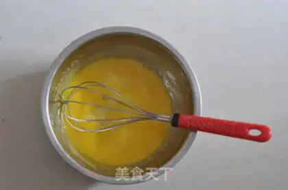 Make Cake rolls with claws step 2