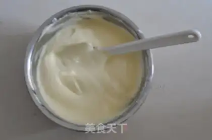 Make Cake rolls with claws step 7