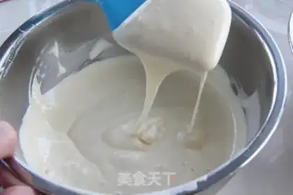 Make White chocolate yolk pie step 2