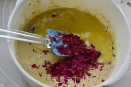 Make Rose sauce waffles step 3