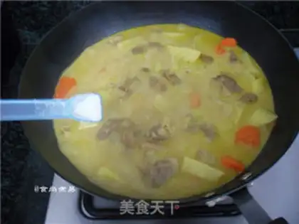Make Curry-cracked potatoes and oxen step 15