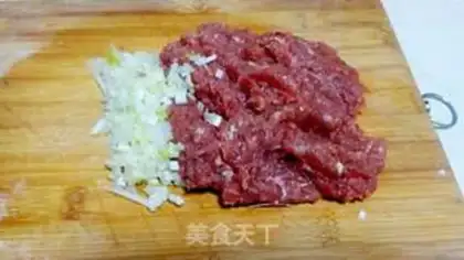 Make Red burning lion head step 0