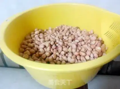 Make Spicy peanuts step 3