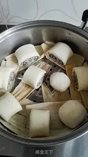 Make Black sesame rolls step 7