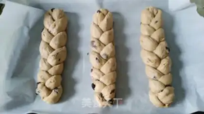 Make Red sugar pecan bread step 12