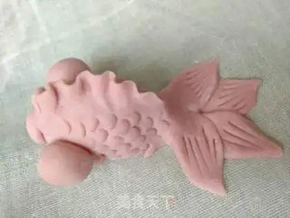 Make The goldfish are making a lot of money step 9