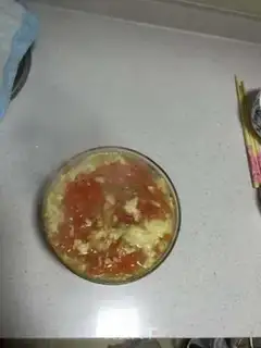 Make Tomato egg soup step 2