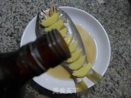 Make Facing little yellow fish step 4
