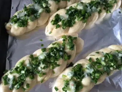 Make Onion braid bread step 8