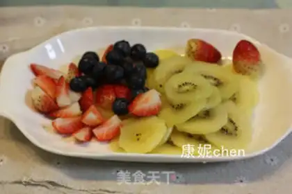 Make The fruit Napoleon step 0