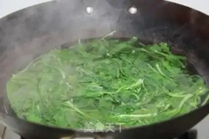 Make Emerald rolls step 1