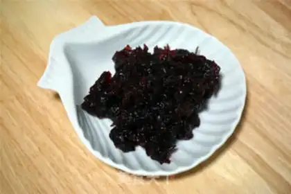 Make Cranberry and sweet pie step 2