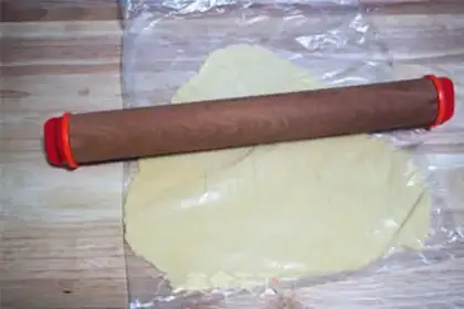 Make Cranberry and sweet pie step 6