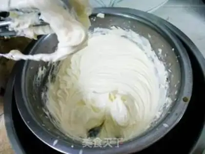 Make Heavy cream cheesecake step 2