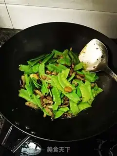 Make Meatdick eggs for Dutch beans step 4