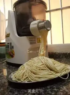 Make Red beef noodles step 1