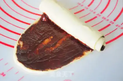 Make Chocolate rose rolls step 5