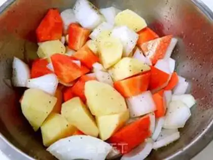 Make Lemon roast chicken leg step 3