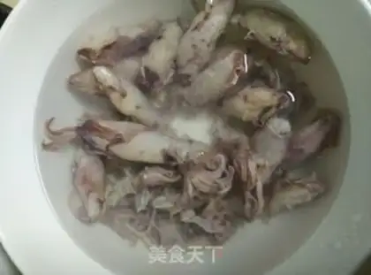 Make Creamed rabbits step 0
