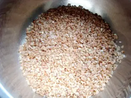 Make Porridge made of melons step 1