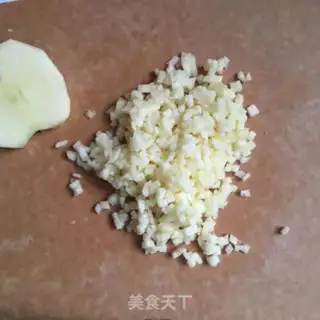 Make Apple rolls step 0
