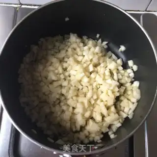 Make Apple rolls step 1
