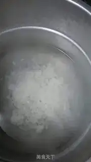 Make Quick hands and twirl step 0