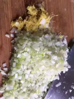 Make Beef onionballs step 0