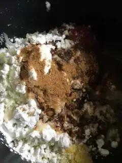 Make Beef onionballs step 2