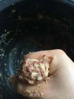 Make Beef onionballs step 4
