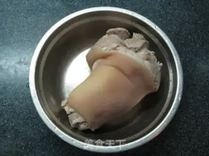 Make Pancake elbow eggs step 2