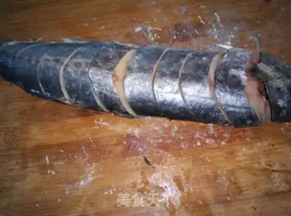 Make Smoky fish step 0