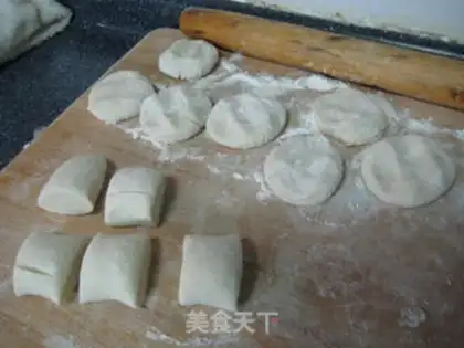 Make Pancake elbow eggs step 14
