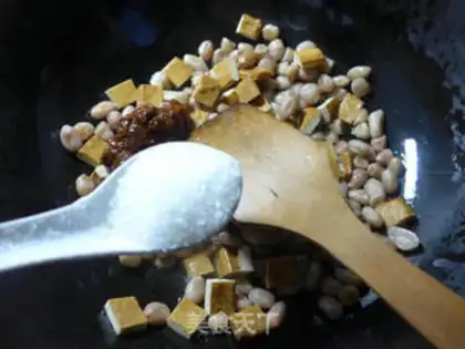 Make Scrambled peanut rice step 6