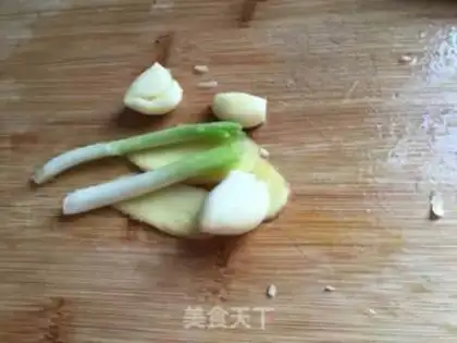 Make Boiled butterfly shrimp step 2