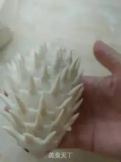 Make ♪ ♪ The groovy little hedgehogs ♪ step 4