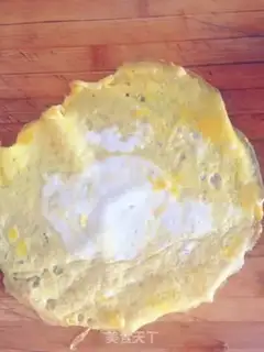 Make Pancake elbow eggs step 27