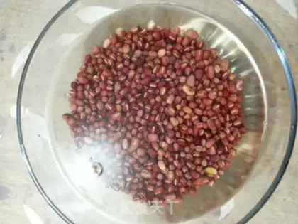Make Red bean pie step 5