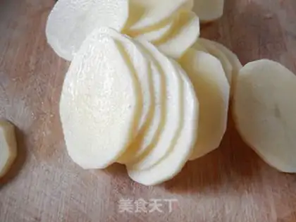 Make Frozen potatoes step 1