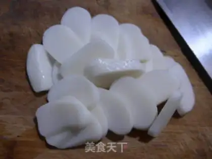 Make The crayfish cuisine step 1