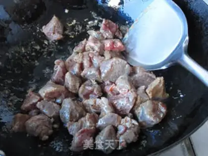 Make French black pepper beef pizza step 7