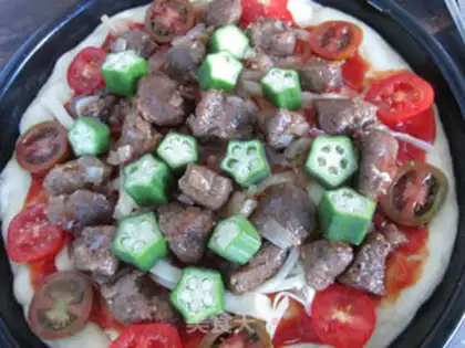 Make French black pepper beef pizza step 15
