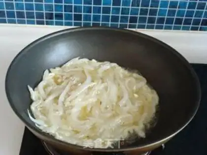 Make Silver fish fried eggs step 4